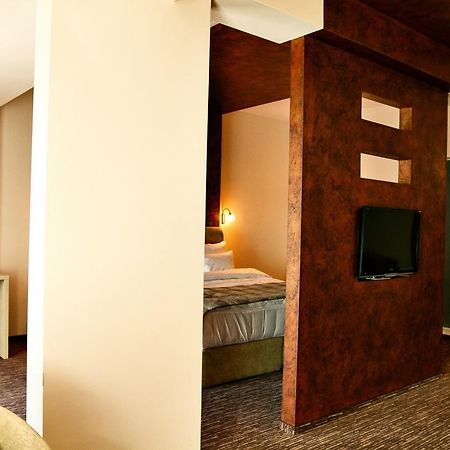 City Hotel Slatina Kültér fotó