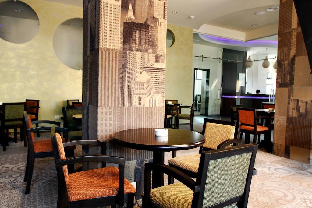 City Hotel Slatina Kültér fotó