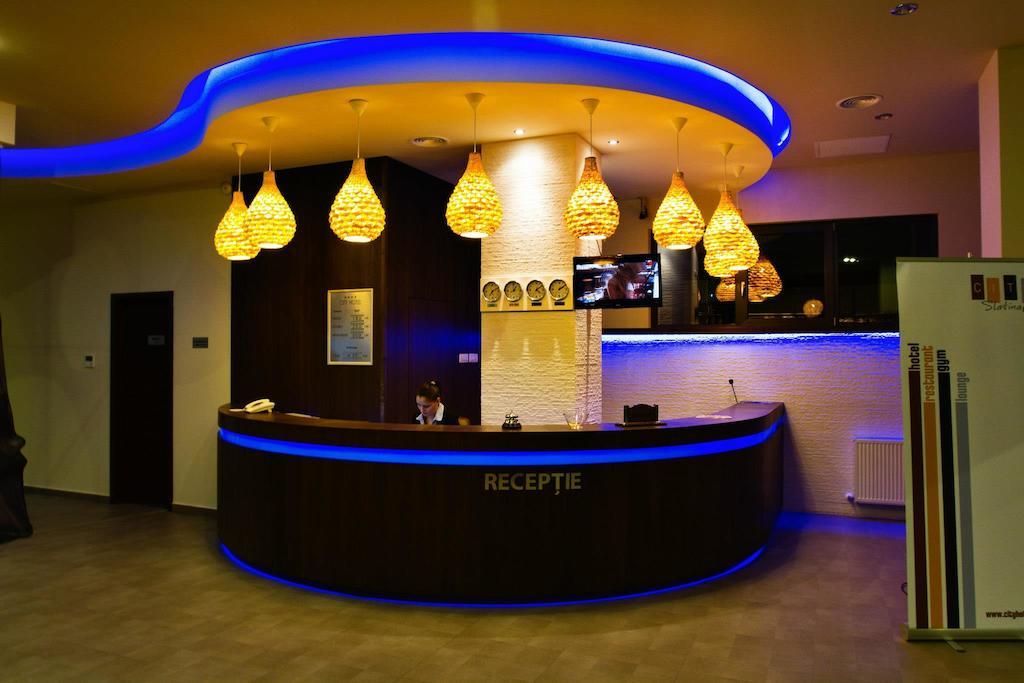 City Hotel Slatina Kültér fotó