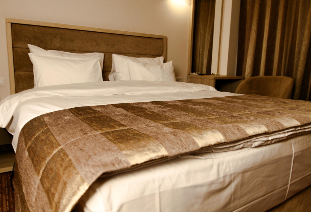 City Hotel Slatina Szoba fotó