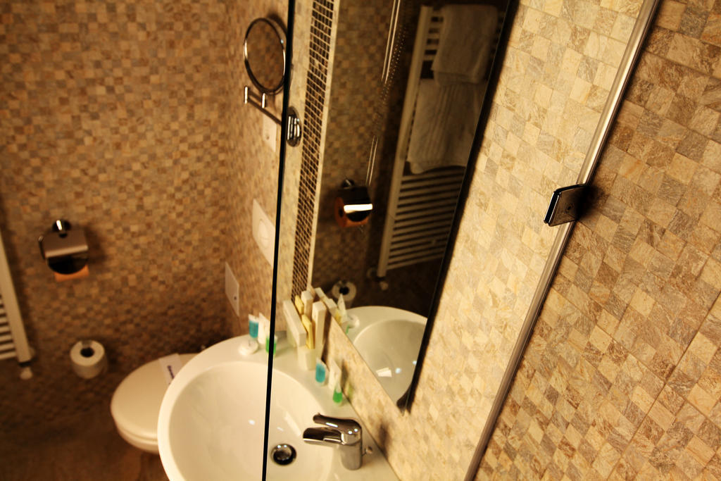City Hotel Slatina Szoba fotó