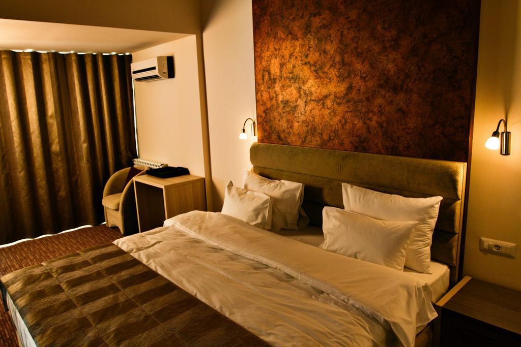 City Hotel Slatina Kültér fotó